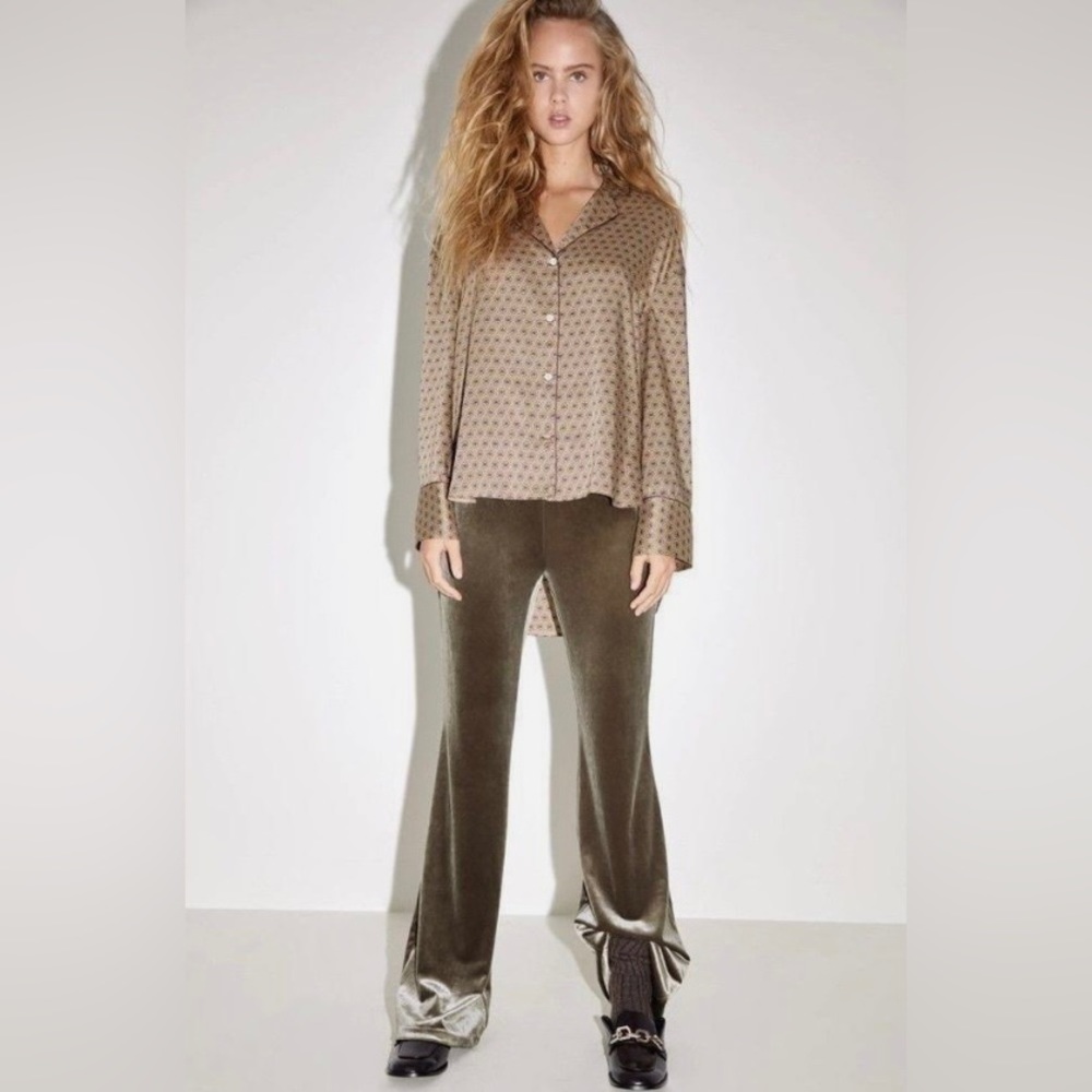 Zara velvet flare pants